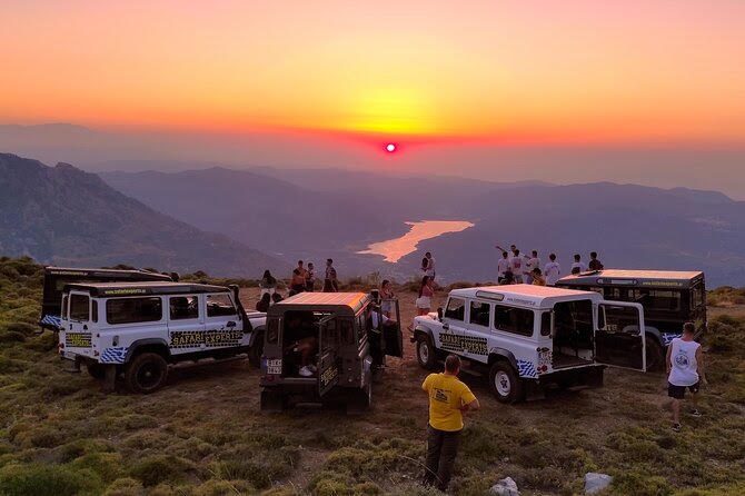 Gün Batımı Green Canyon Jeep Safari & Parti Teknesi Turu